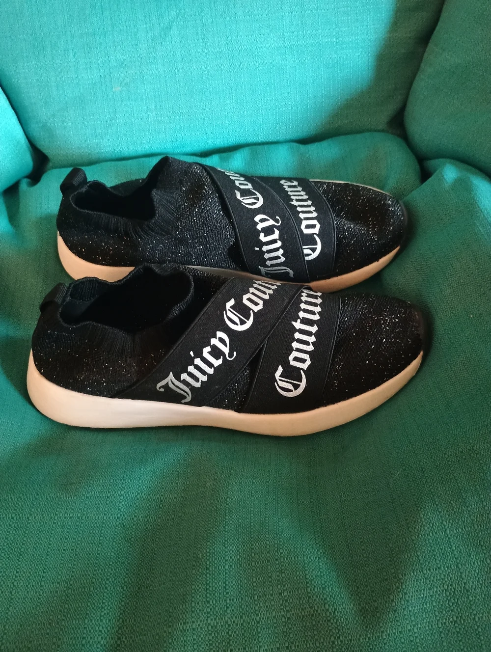 JUICY COUTURE Black And Silver Sparkly Sneakers Size 7 - Picture 2 of 5